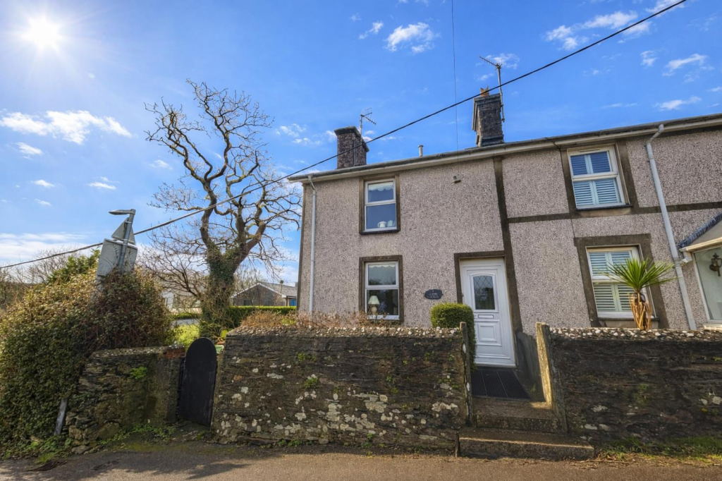 Main image of property: Minffordd, Penrhyndeudraeth