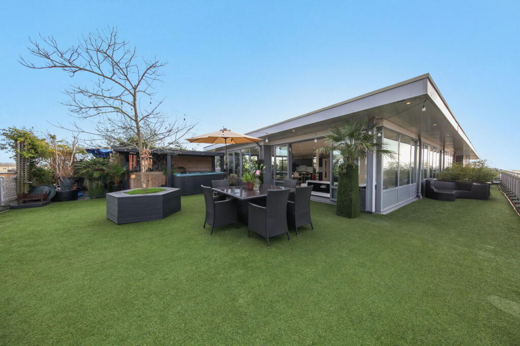 Main image of property: The Penthouse, New Park Road, London, SW2