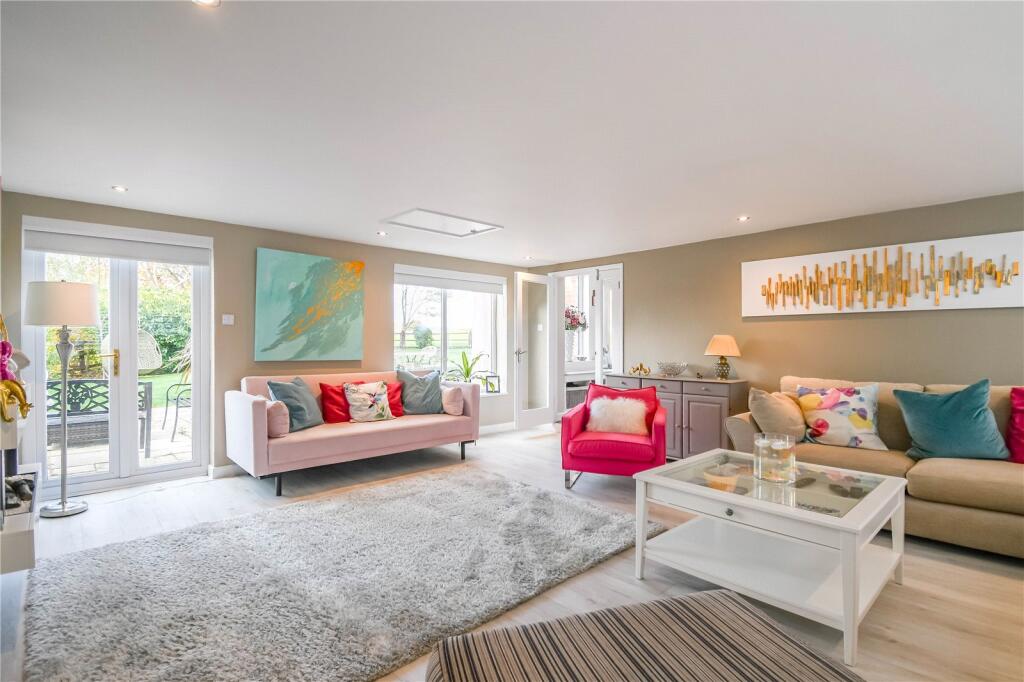 Pagnell Lane, Littleton Panell, Devizes, Wiltshire, SN10 photo 2