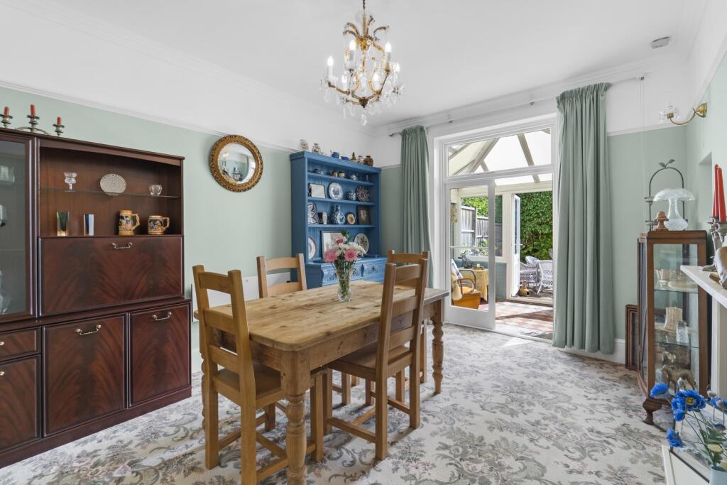London Road, Sawbridgeworth, Hertfordshire, CM21 photo 4