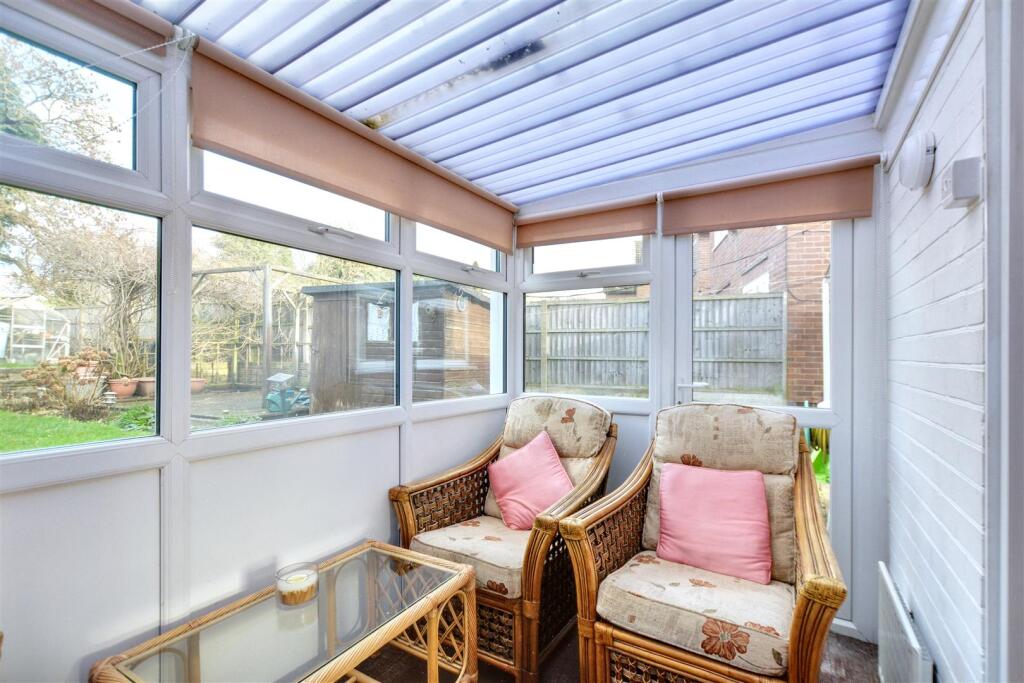 House in Nottingham, Trowell - More