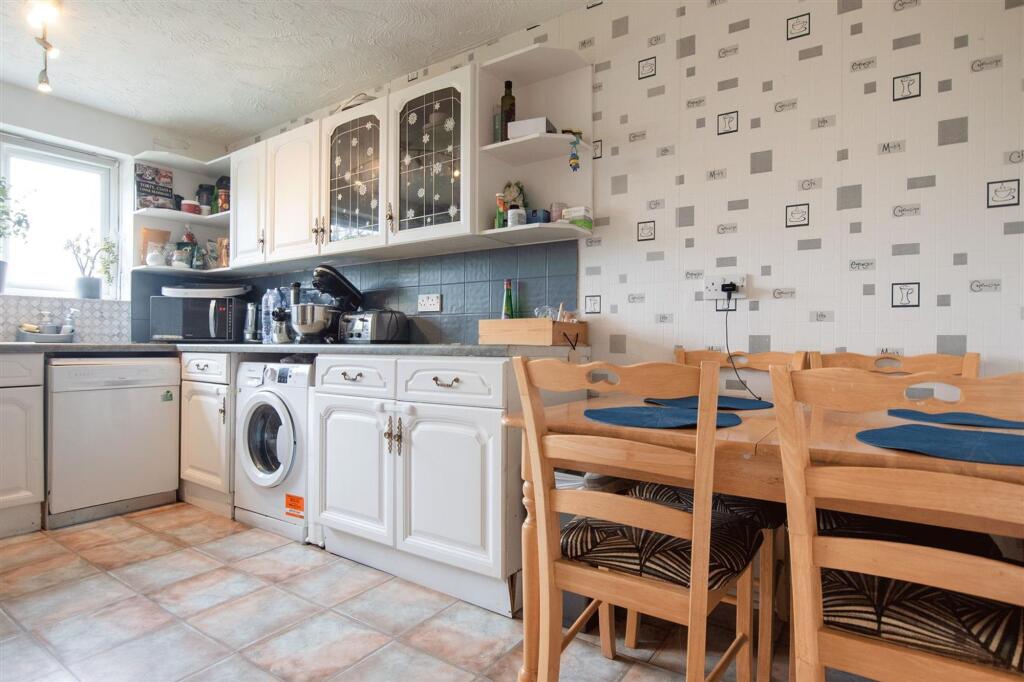 Apartment in Wellingborough, Hatton Park - View 4