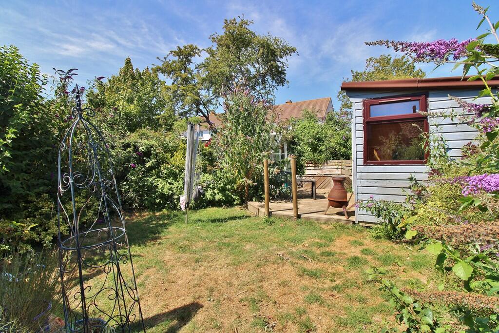East House Avenue, Stubbington photo 2