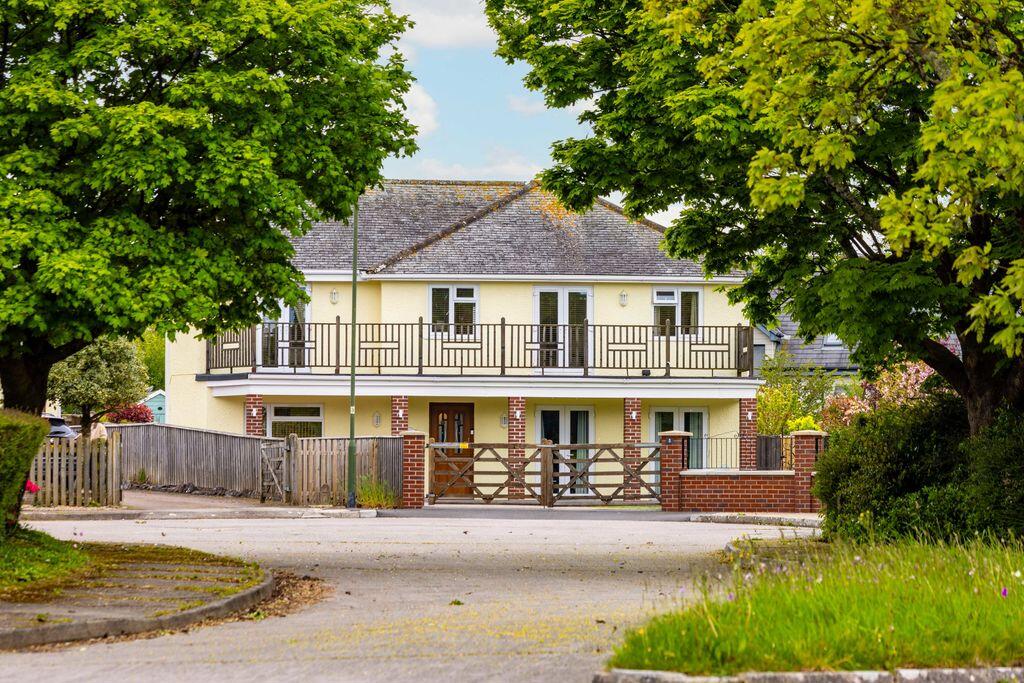 Main image of property: WARBOROUGH ROAD CHURSTON FERRERS