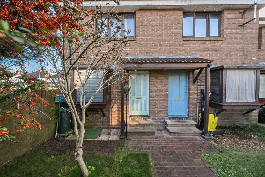 Main image of property: Dorchester Mews, New Malden, KT3