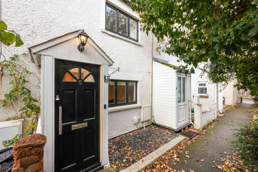 Main image of property: Chestnut Terrace, Charlton Kings, Cheltenham, GL53 8JQ