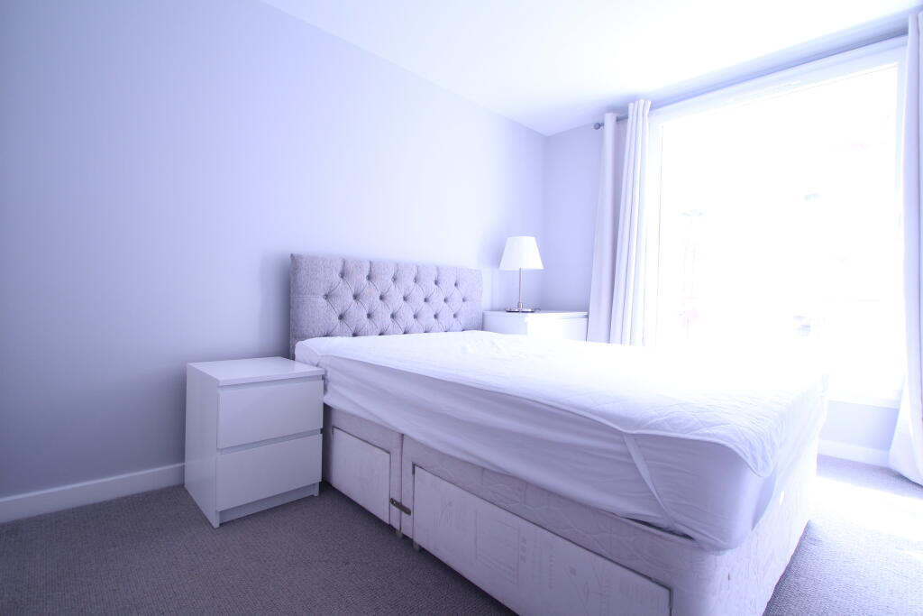 Apartment in Glasgow - View 3
