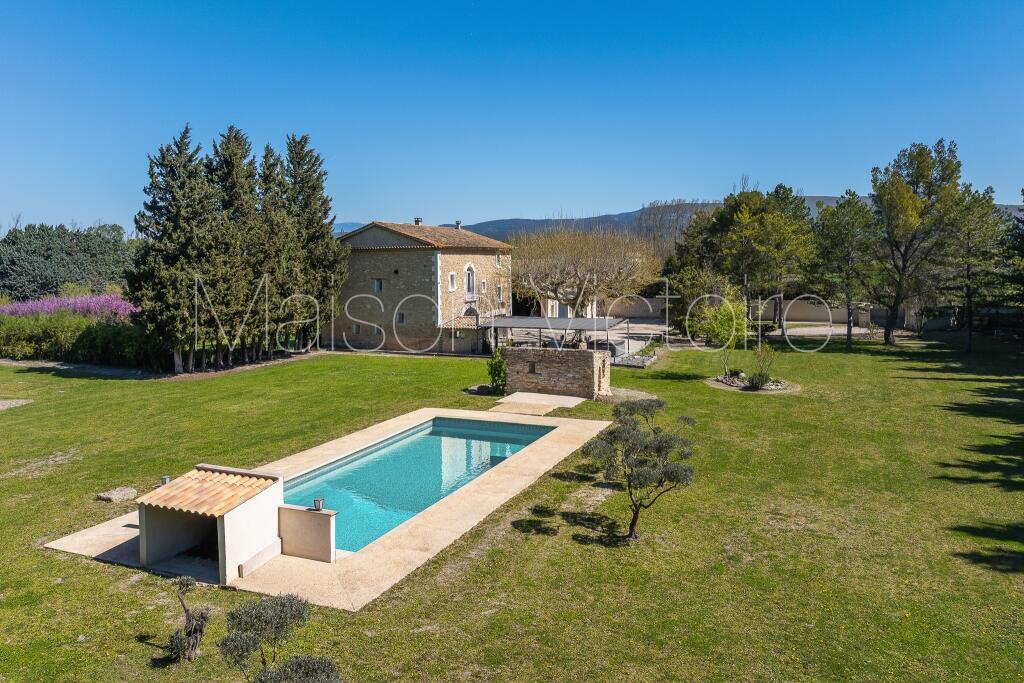 Main image of property: Provence-Alps-Cote d`Azur, Vaucluse, L'isle-sur-la-Sorgue