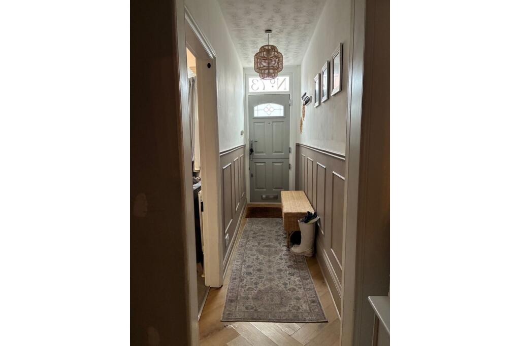 House in Worcester - View 2