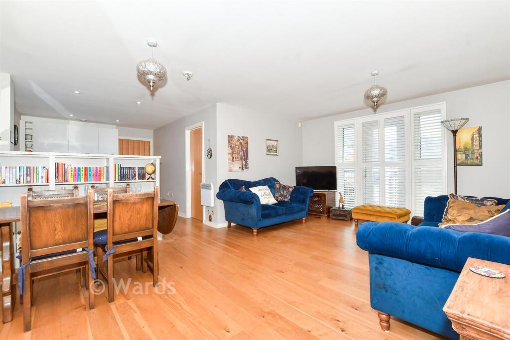 House in Tonbridge and Malling, Holborough Lakes, Snodland - View 5