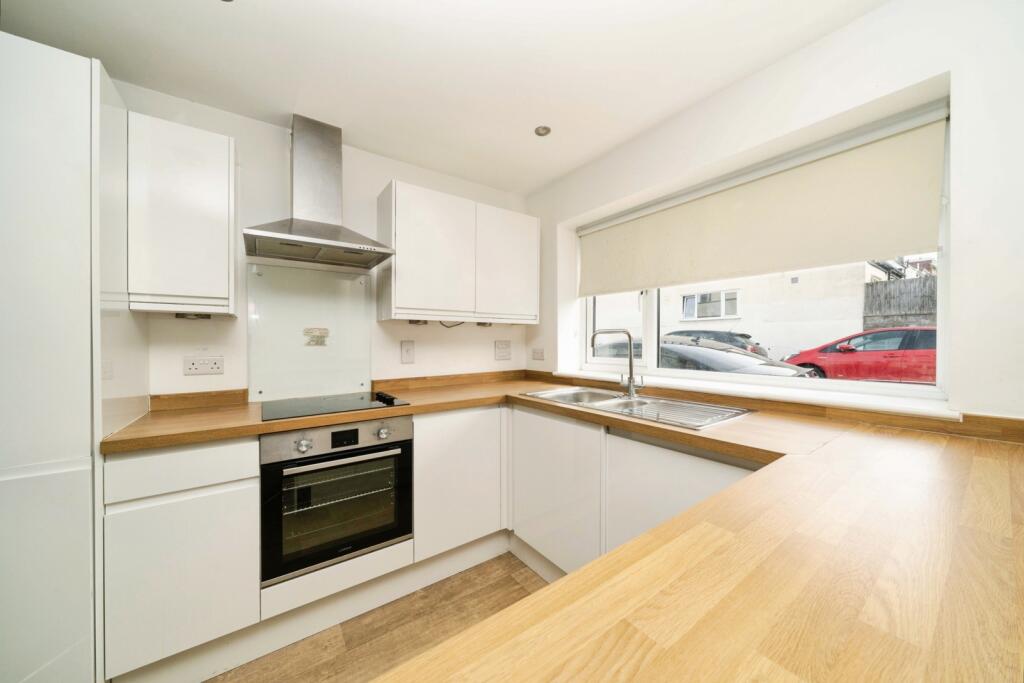 Sandhurst Road, Brislington, Bristol, BS4 photo 2