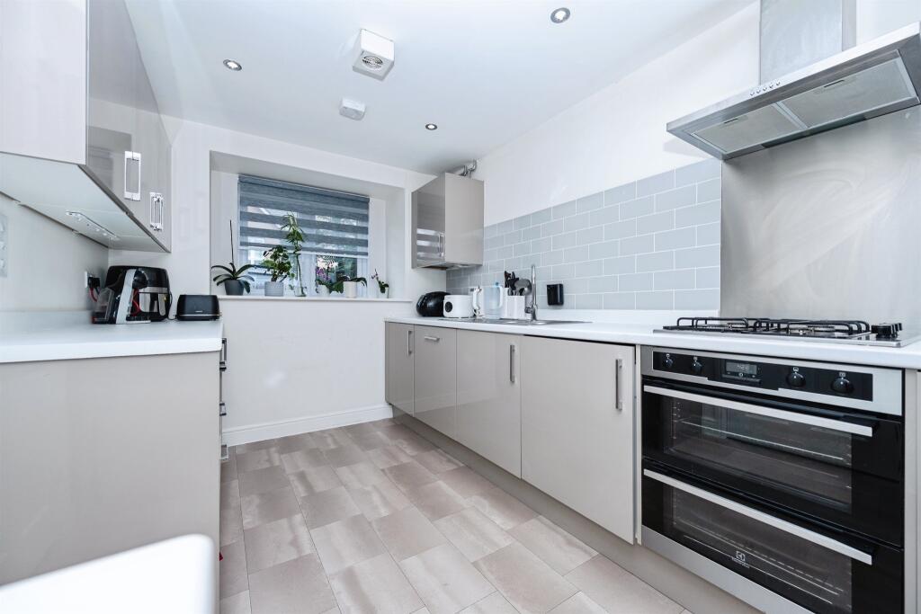 House in Hemel Hempstead - View 3