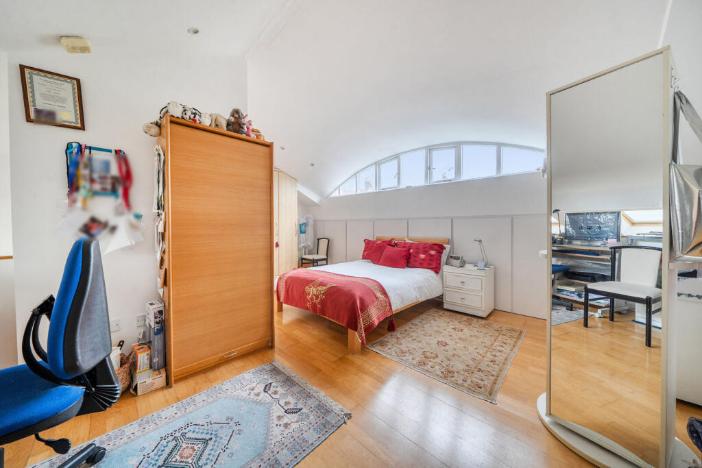 House in London - View 4