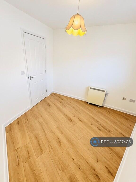 Apartment in Peterborough - More