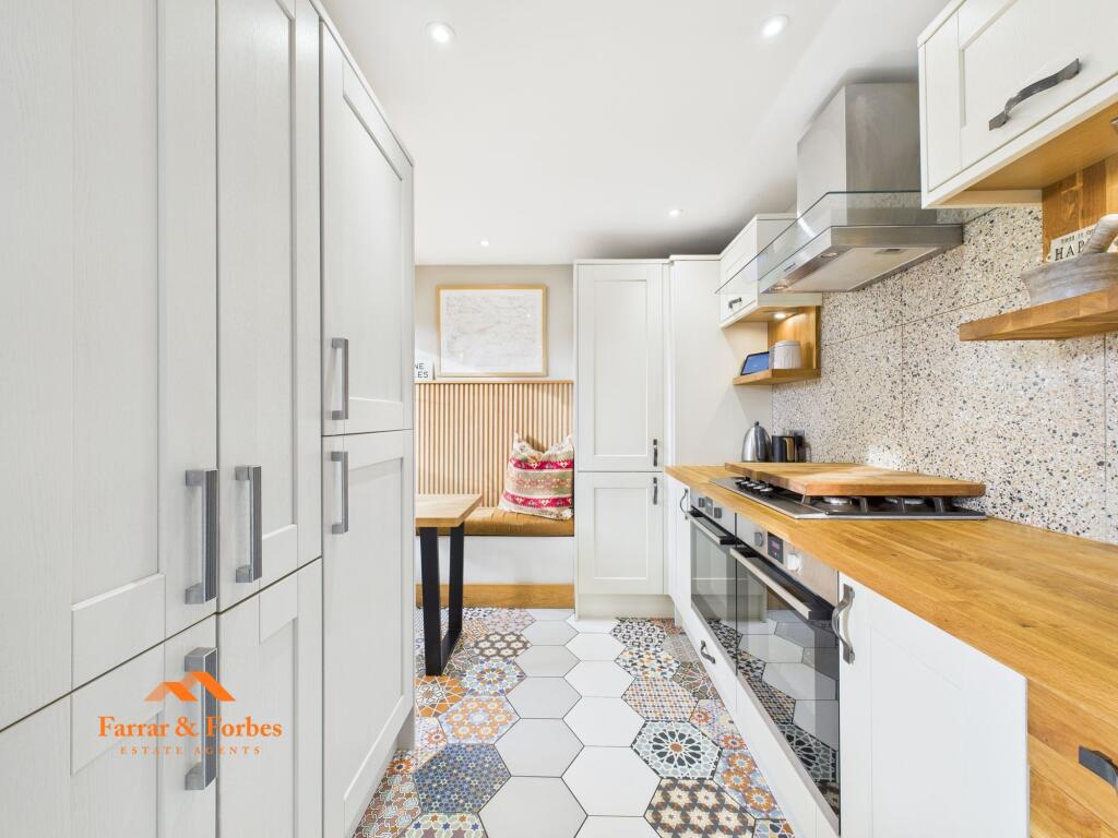 House in Burnley, Harle Syke, Briercliffe - More