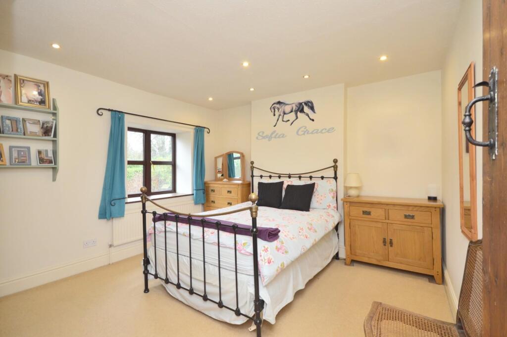 Additional image 28 of Timsbury Road, Farmborough