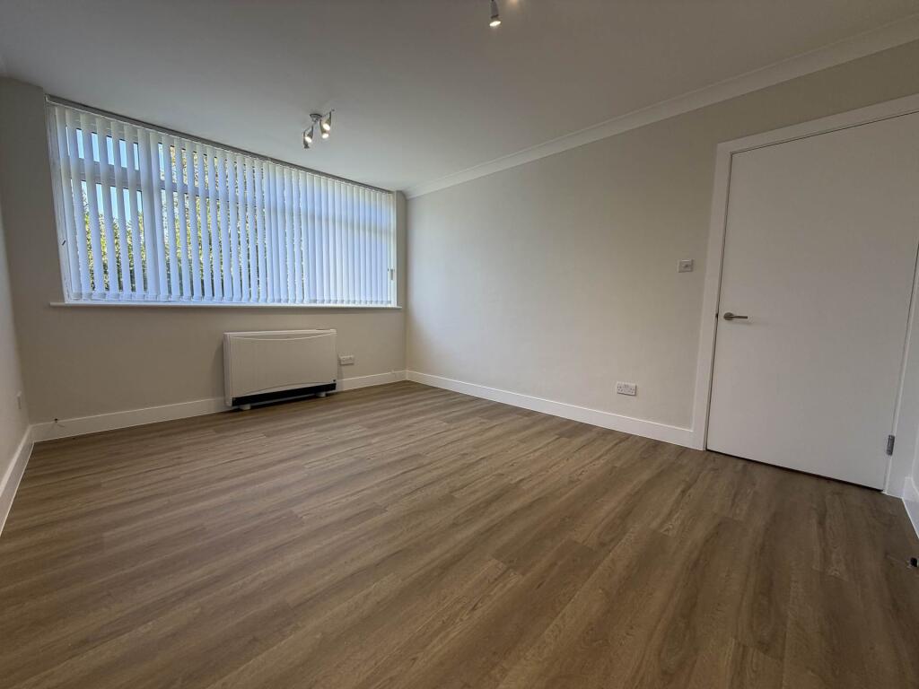 Apartment in Canterbury - View 2