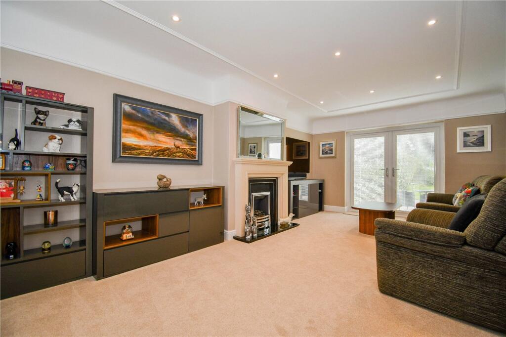 Hillcrest Road, Little Sutton, Ellesmere Port photo 3