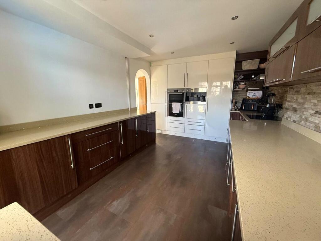 House in Rochester - View 5