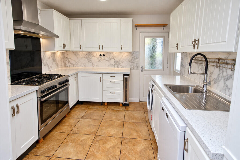 House in Romford - View 5