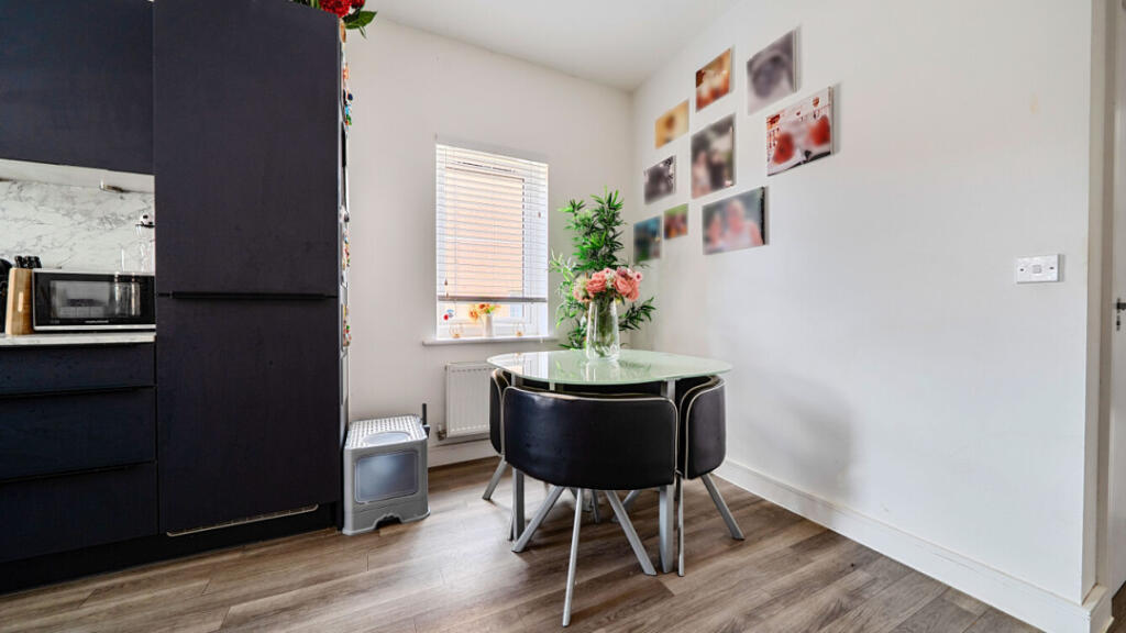 Apartment in Chelmsford - More