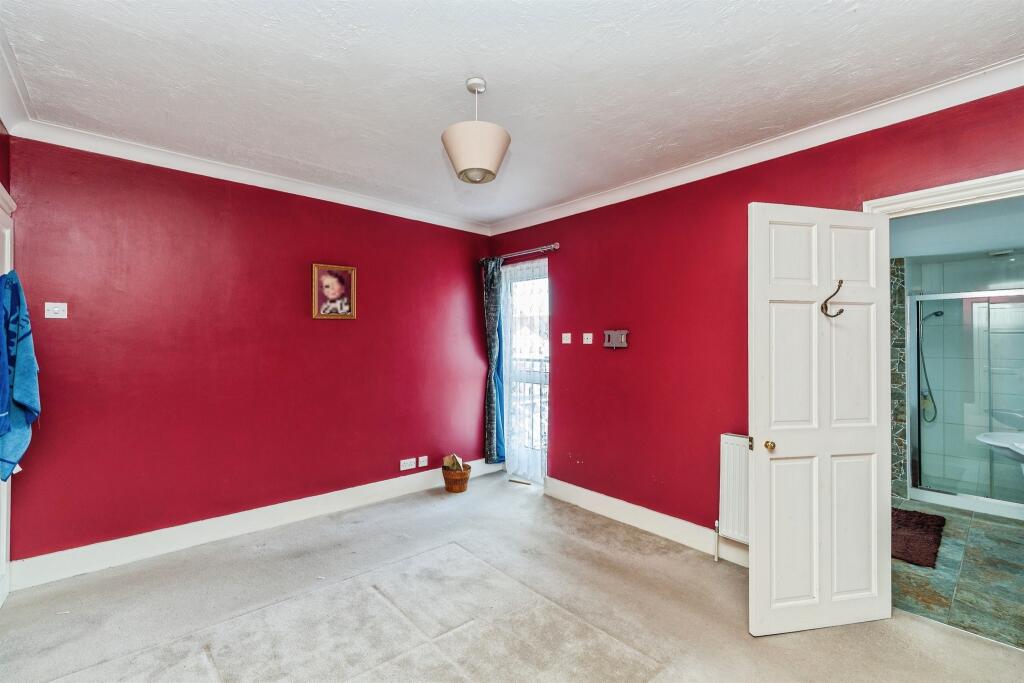 House in Eastleigh, Newtown - View 5