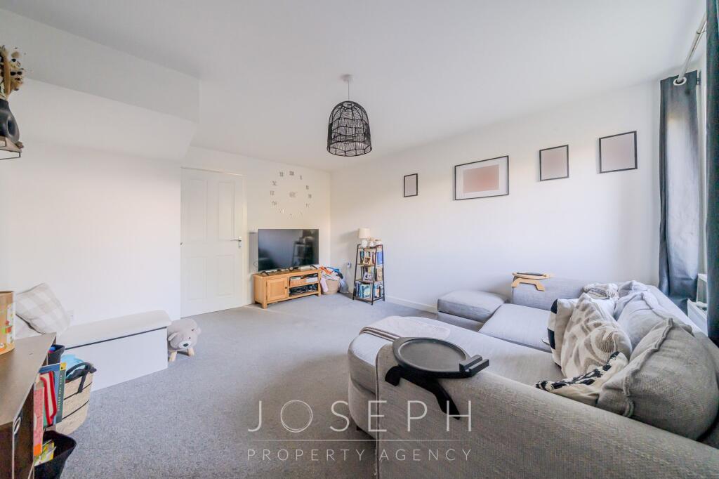 House in Great Blakenham - View 3