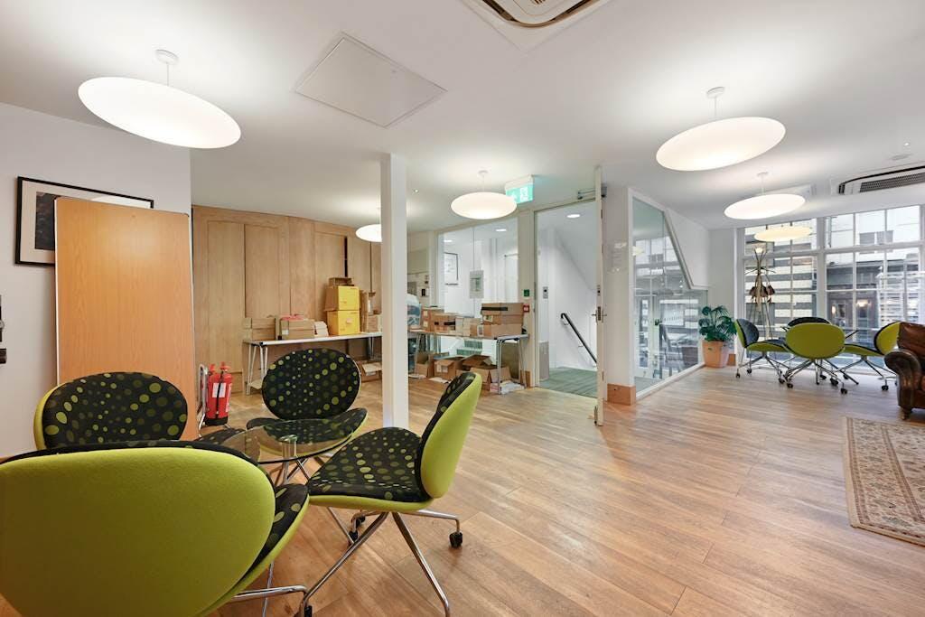 11-e258GCTSP - 77 Great Peter St - Reception 3-Origina (7)-small.JPG