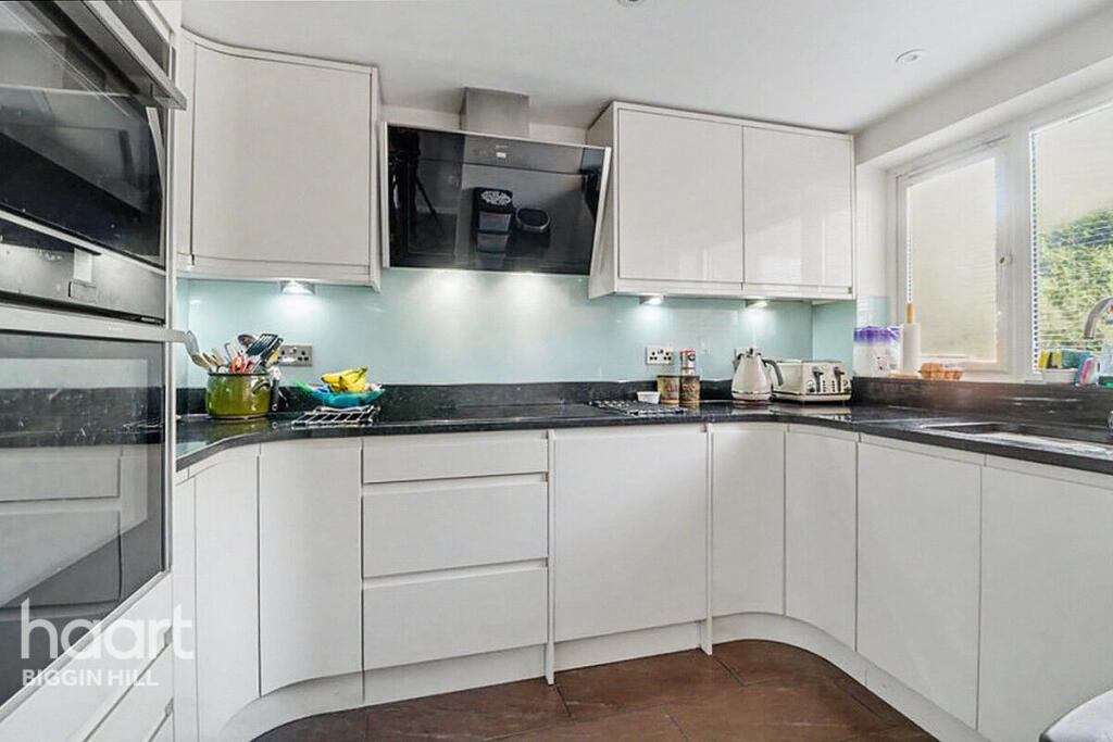 House in London, Aperfield - View 5