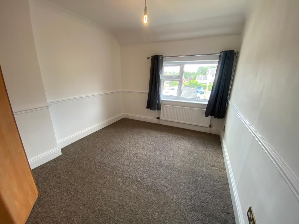 House in South Kesteven, Grantham - More