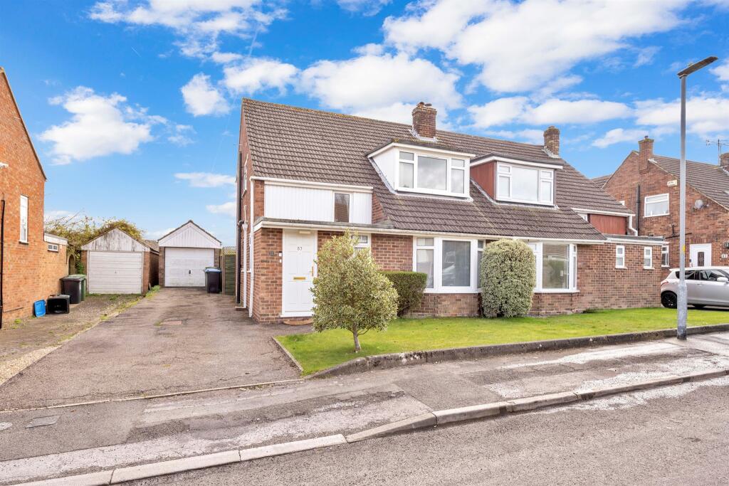 Main image of property: Mill View Road, Tring