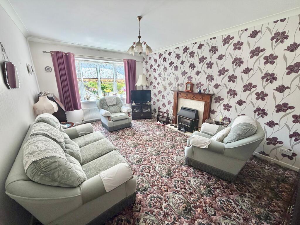 House in Bradford, Lees, Cross Roads - View 3