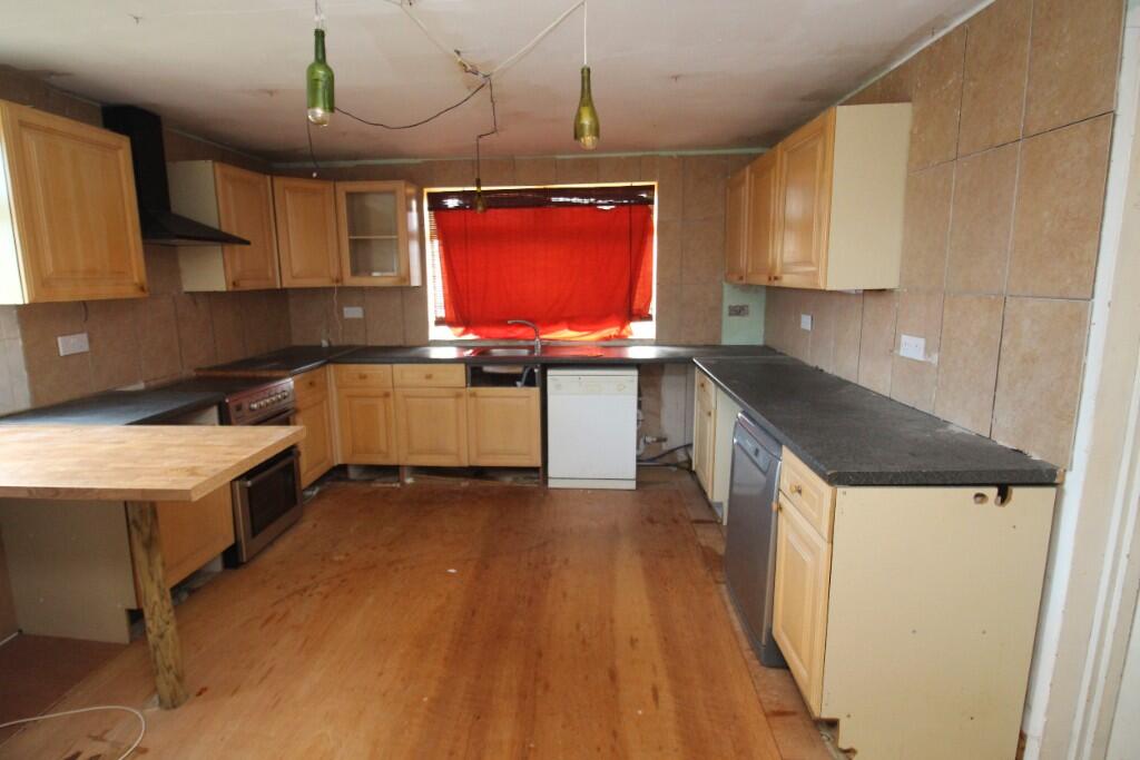 12, Primrose Drive, PL28 photo 3