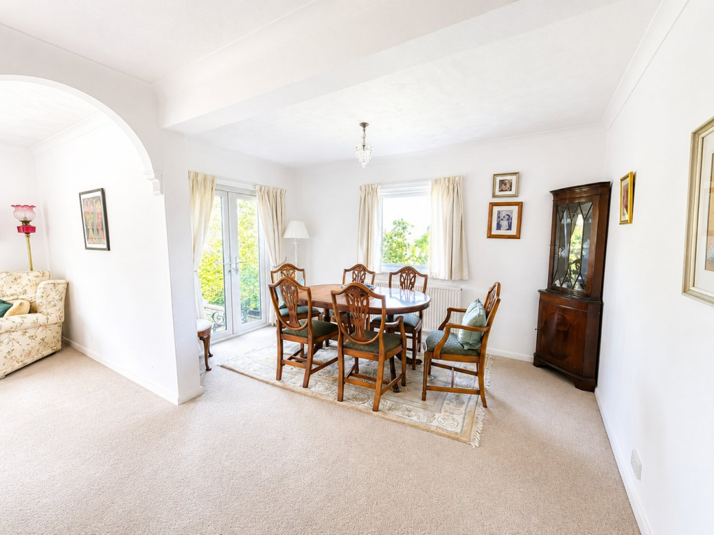 House in Stroud, Chalford - View 5
