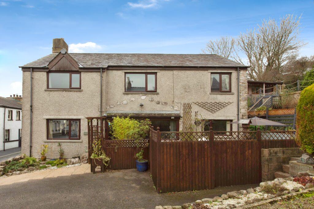 Main image of property: Plum Tree Barn, Main Street, Carnforth, LA5 9PN