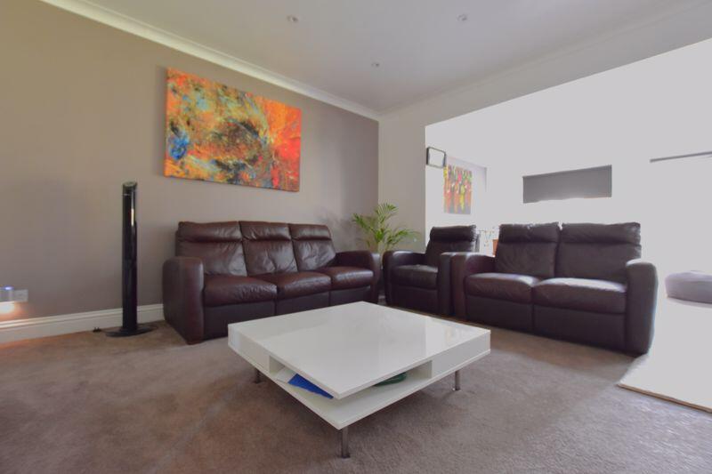 Lowick Road, Harrow photo 3
