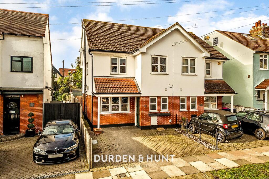 4-bed semi-detached on Westleigh Avenue, Leigh-On-Sea, SS9, £595,000
