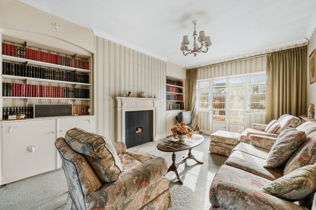 Apartment in London, West Kensington - View 5