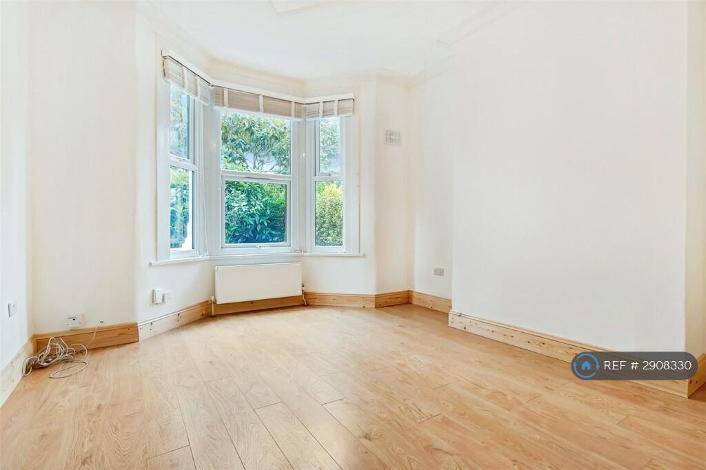 1 bedroom house share for rent