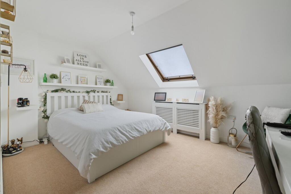 Hayloft Close, Aldershot, GU12 4DS photo 4