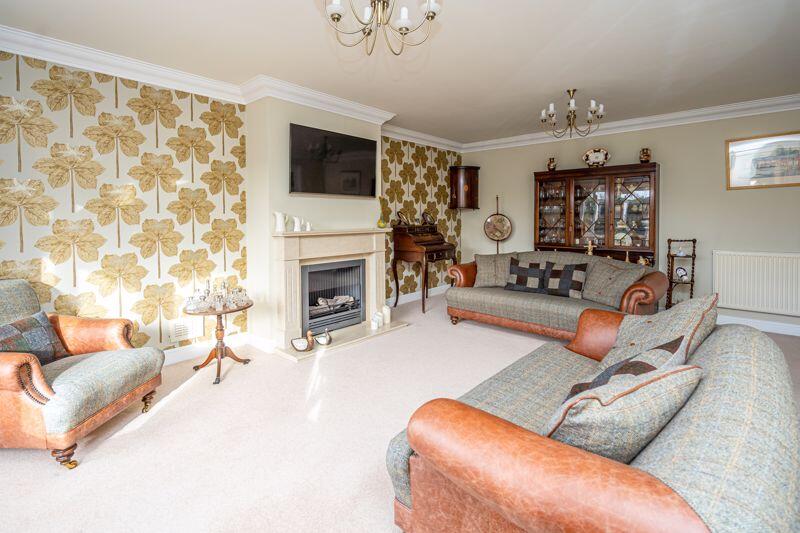 House in Wolverhampton, West Midlands - More