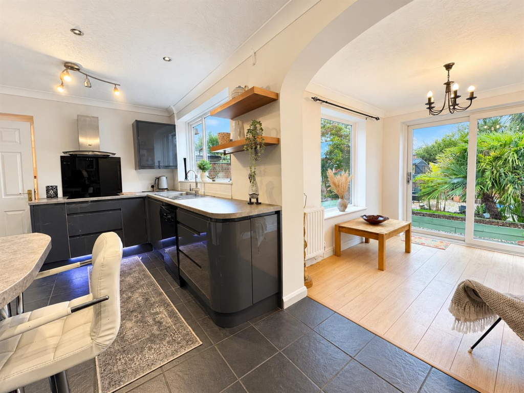 House in Ipswich - View 2