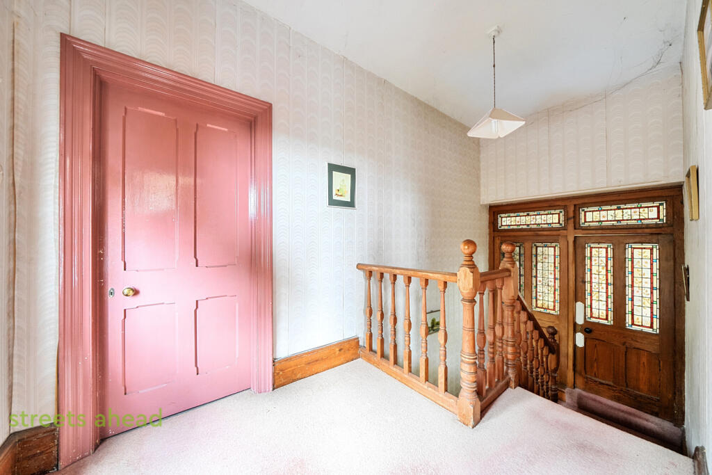 House in London - View 5