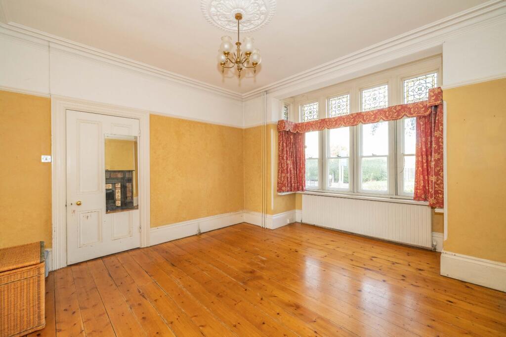 House in Tonbridge - View 4