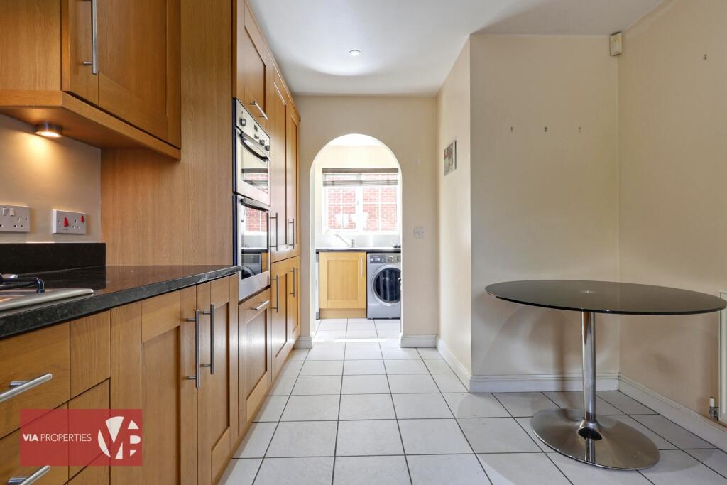 Harmonds Wood Close, Broxbourne, EN10 photo 2