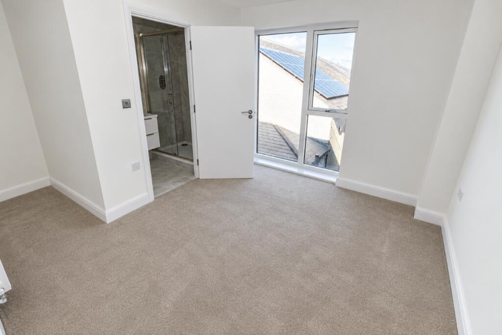 Apartment in Canterbury - View 4