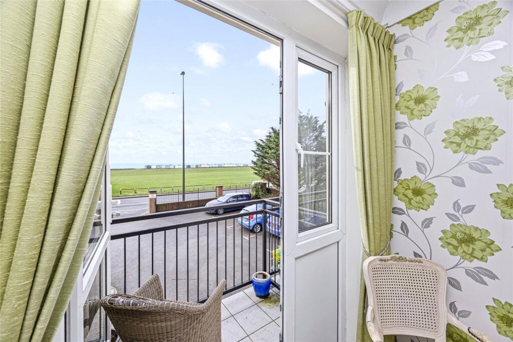 Brighton Road, Lancing, West Sussex, BN15 photo 5