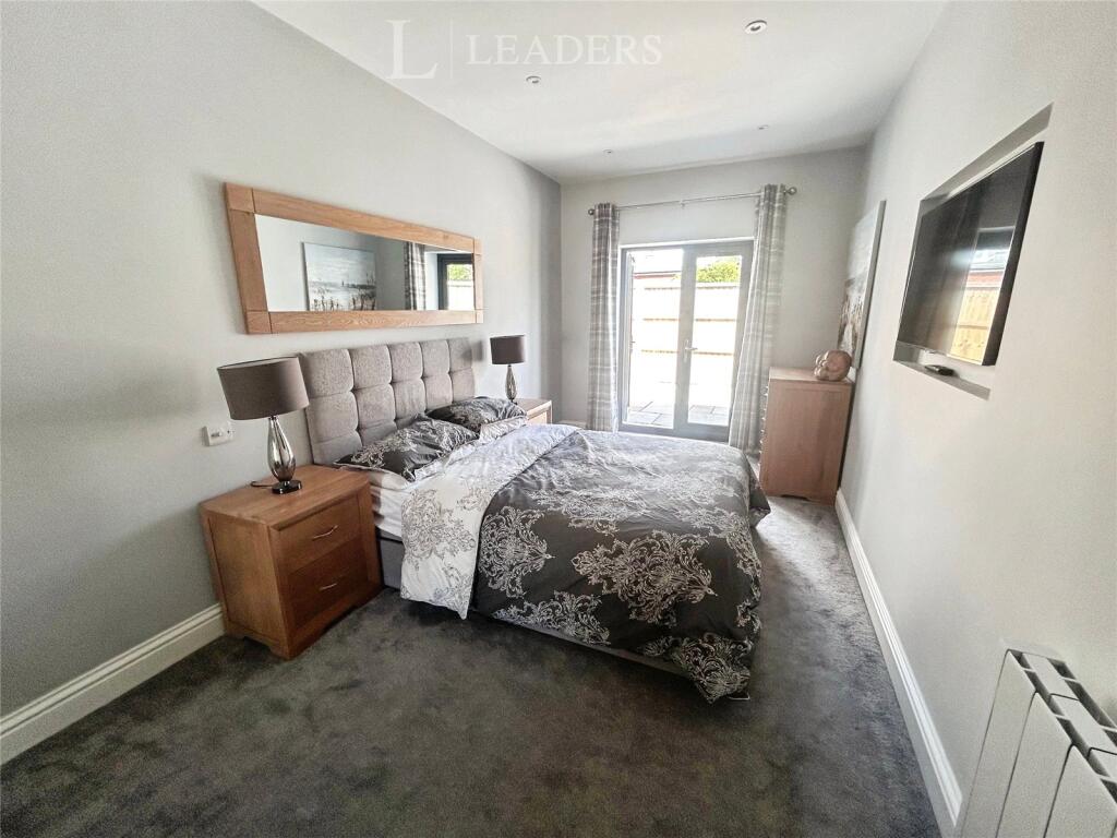 House in Havant, Emsworth - View 4