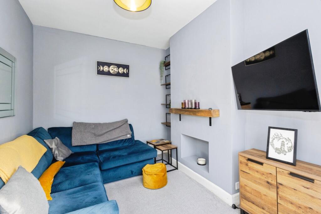 Apartment in Portsmouth, Buckland - View 4