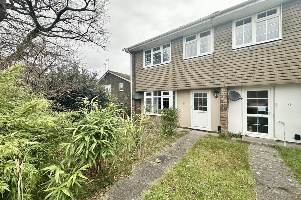 Main image of property: Holly Close, Storrington, RH20